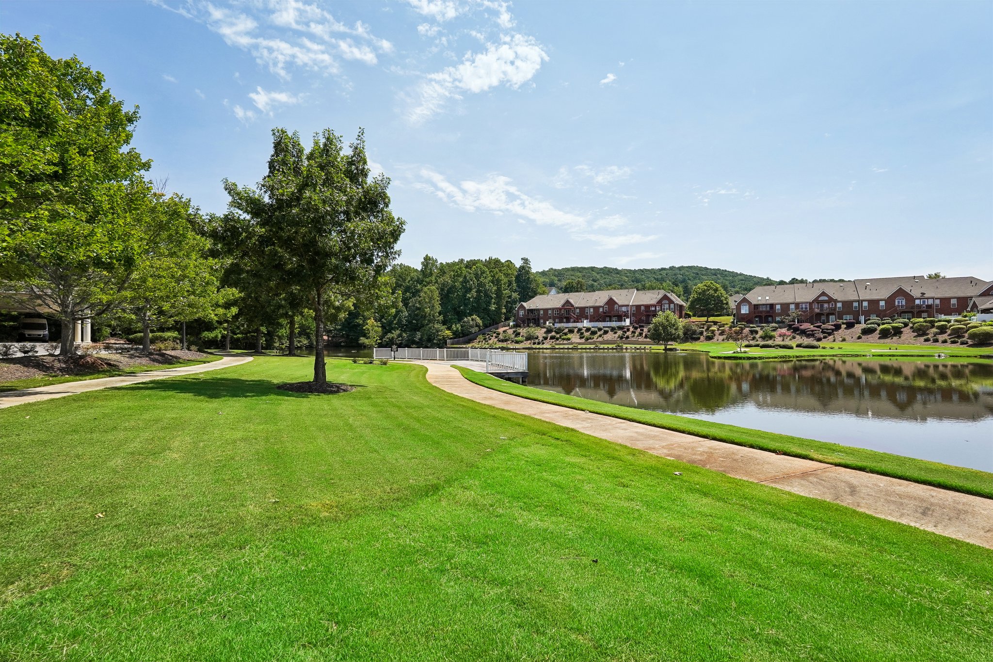 Brookes Walk-2208-908.jpg