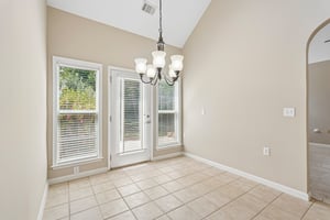 Brookes Walk-S2208-014.jpg