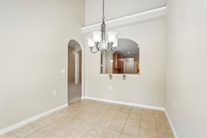 Brookes Walk-S2208-015.jpg