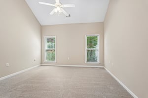 Brookes Walk-S2208-039.jpg