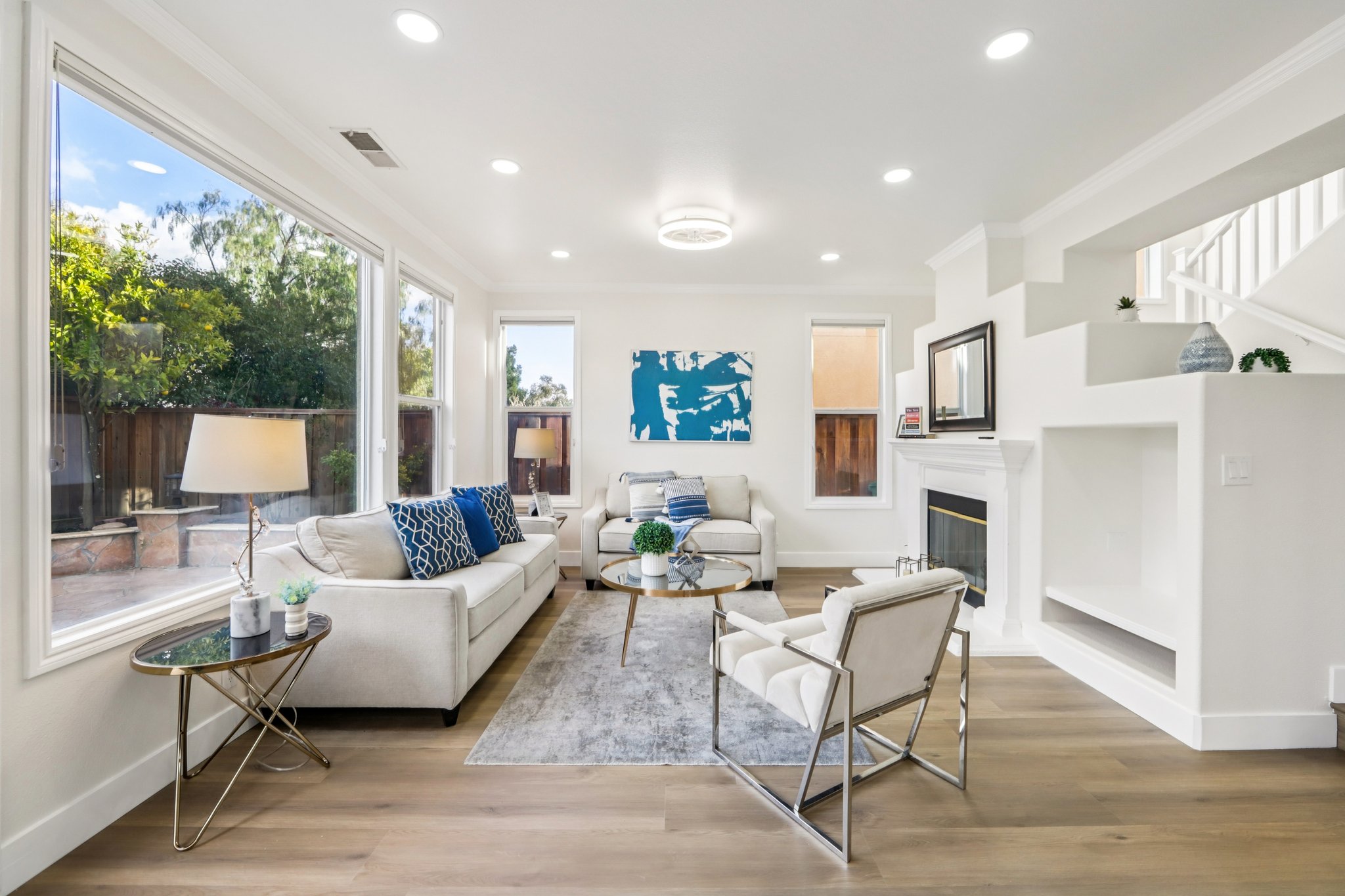 Fuchsia Ln-S2002-011.jpg