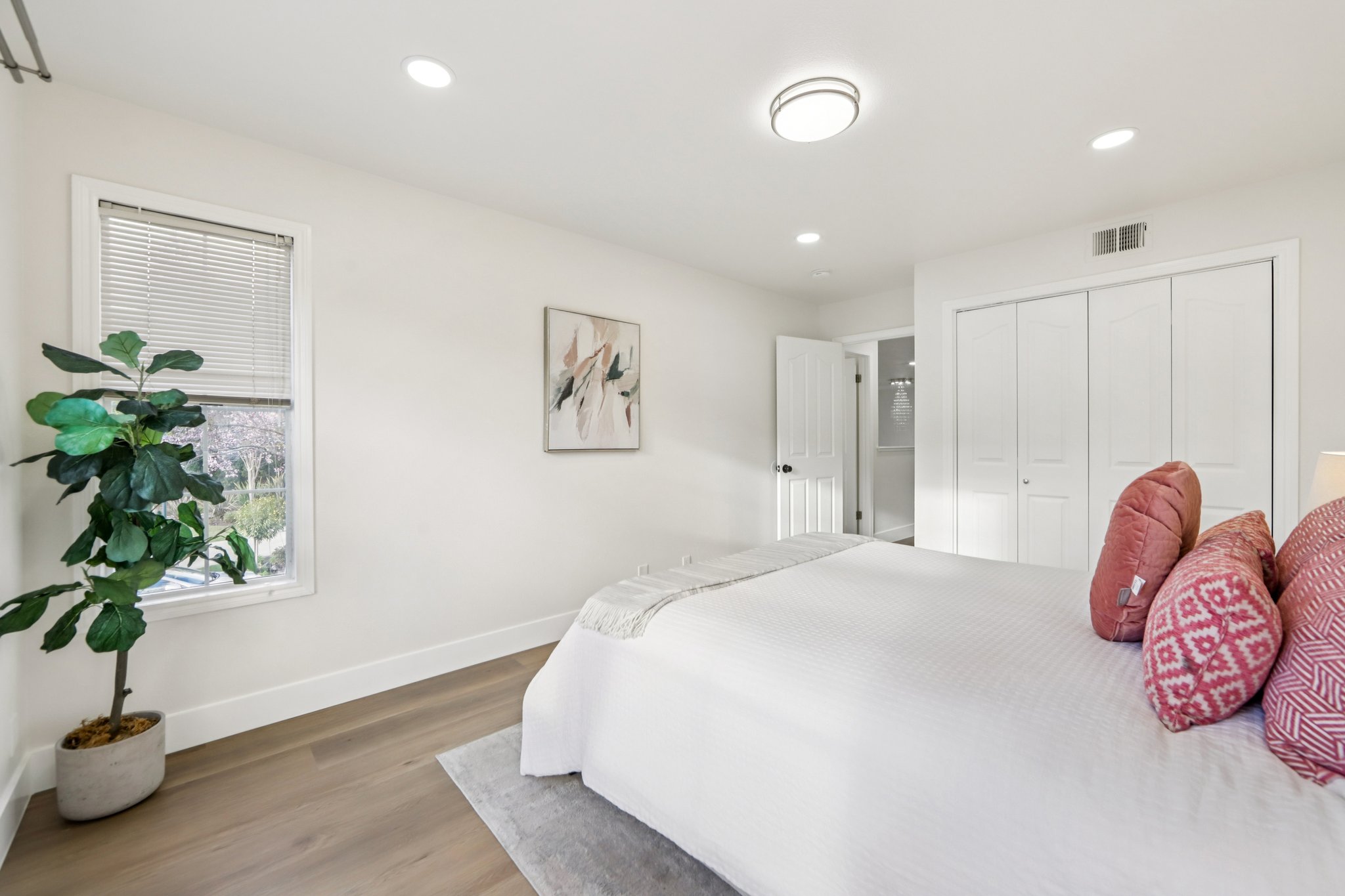 Fuchsia Ln-S2002-039.jpg