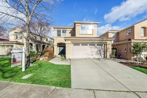 Fuchsia Ln-S2002-001.jpg