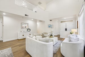 Fuchsia Ln-S2002-008.jpg