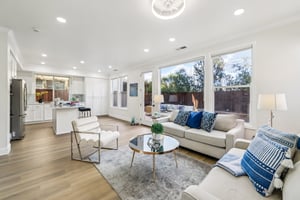 Fuchsia Ln-S2002-014.jpg