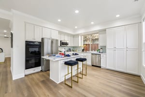 Fuchsia Ln-S2002-019.jpg