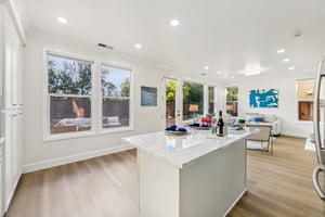 Fuchsia Ln-S2002-020.jpg