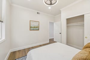 Fuchsia Ln-S2002-027.jpg