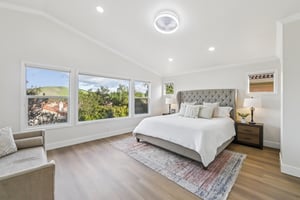 Fuchsia Ln-S2002-033.jpg