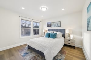 Fuchsia Ln-S2002-040.jpg