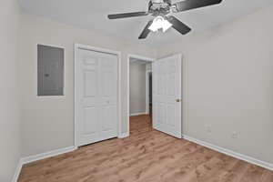  Photo 33