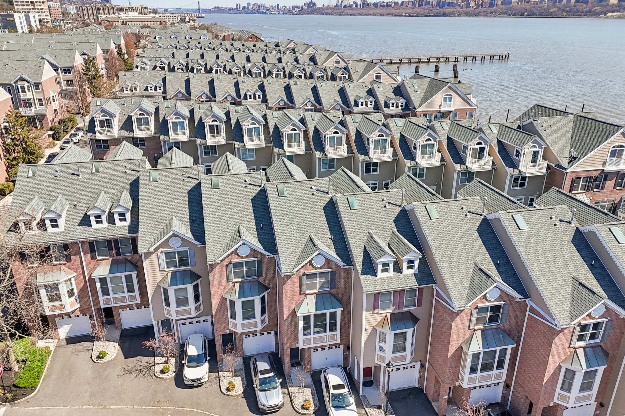 Newburgh Ct-S0904-005.jpg