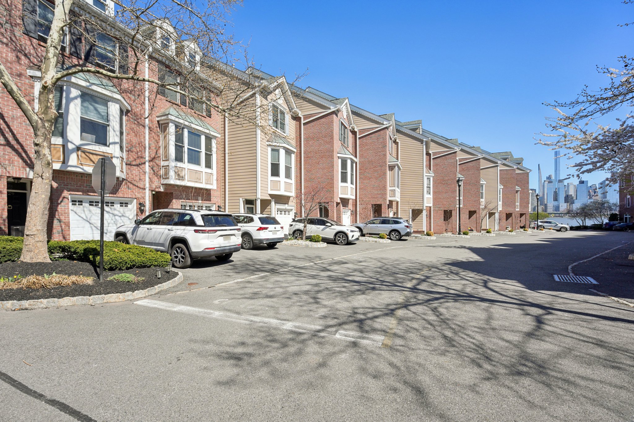 - 428 Newburgh Ct-S1304-003.jpg