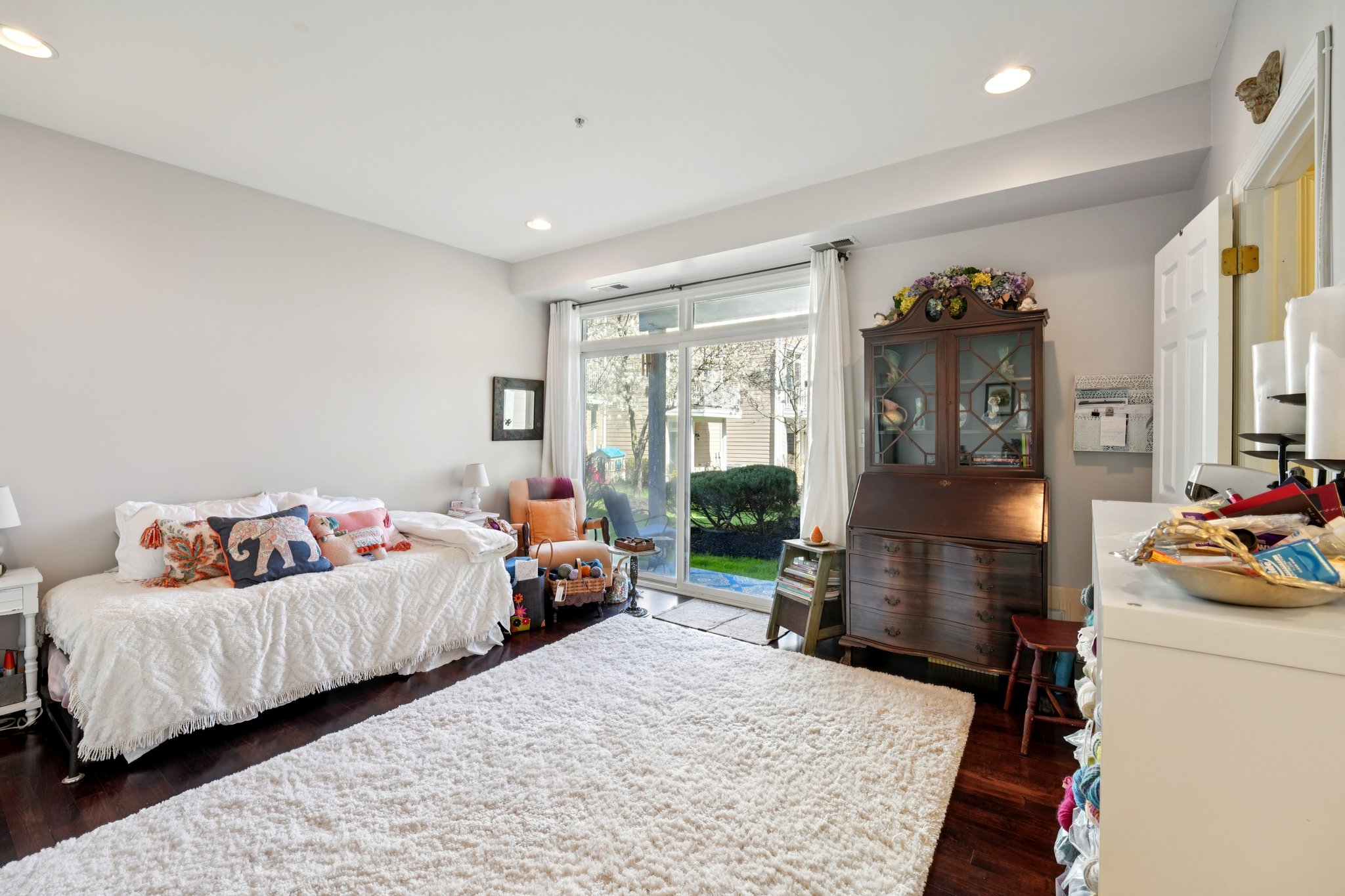 - 428 Newburgh Ct-S1304-037.jpg