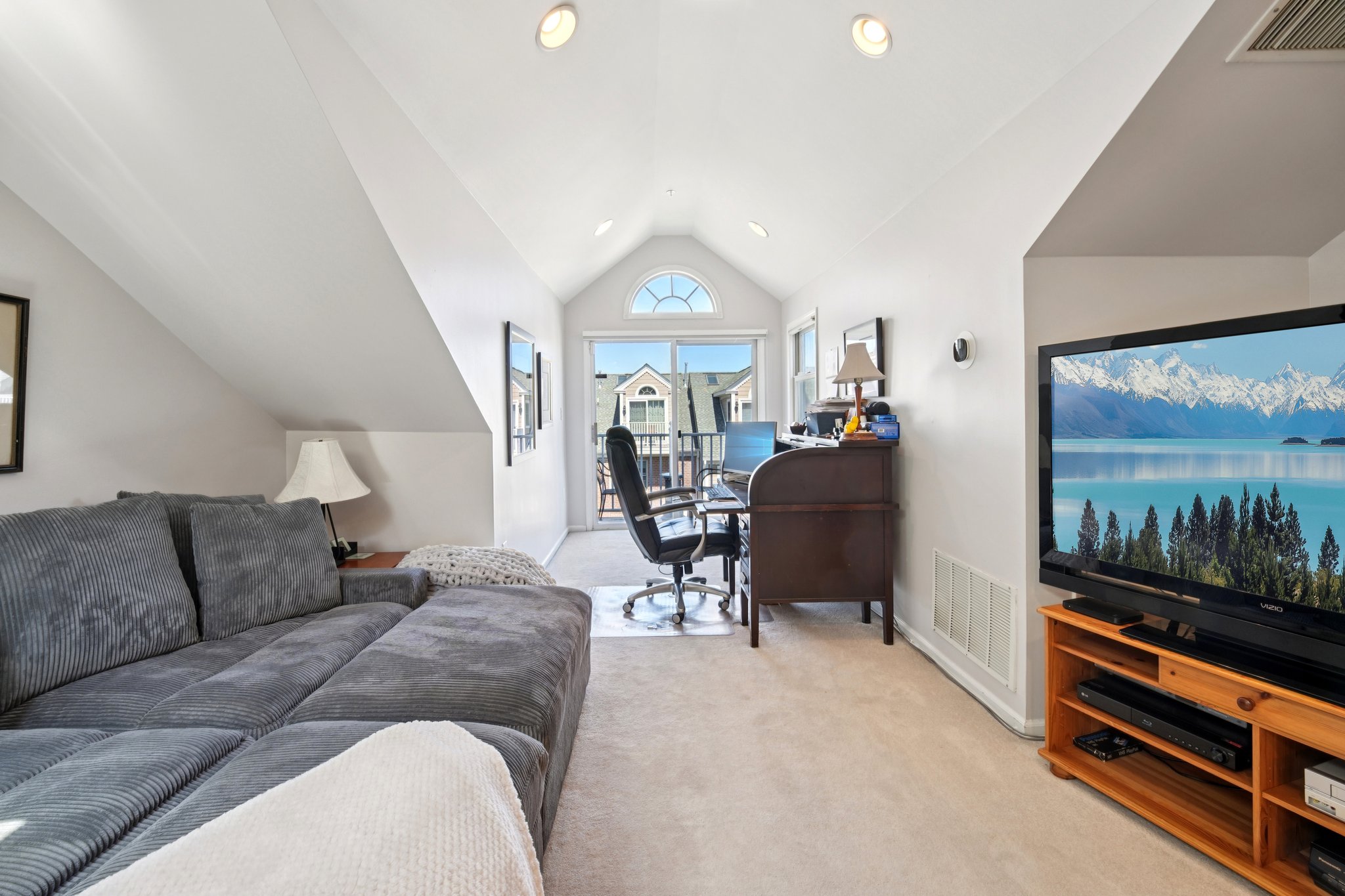 - 428 Newburgh Ct-S1304-042.jpg