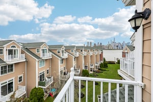 Newburgh Ct-S0304-038.jpg