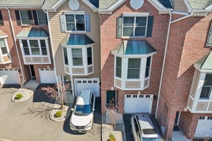 Newburgh Ct-S0904-002.jpg