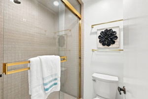 041_F8_428 Saddlebrook Ln
