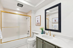 042_F8_428 Saddlebrook Ln