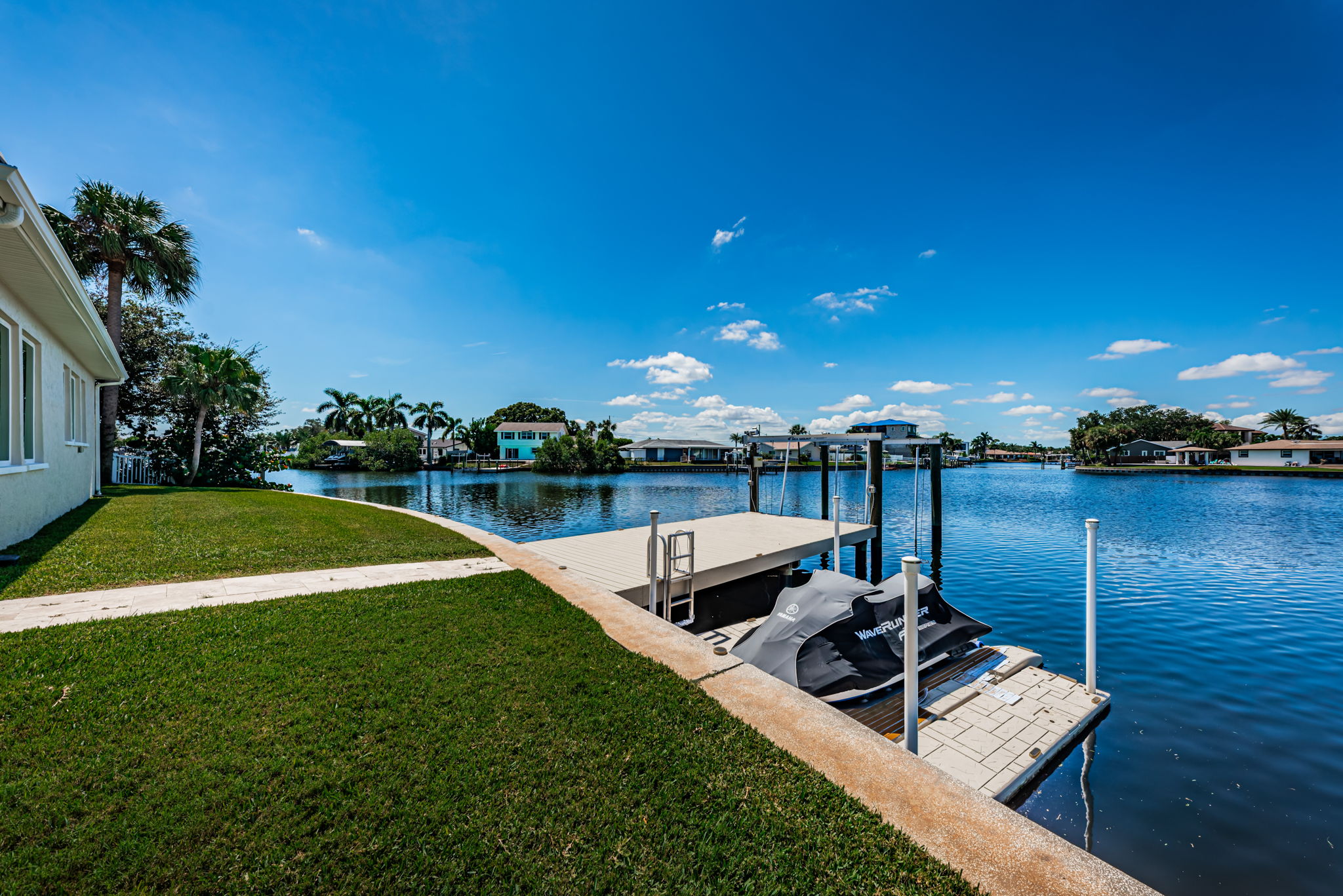 Dock 1
