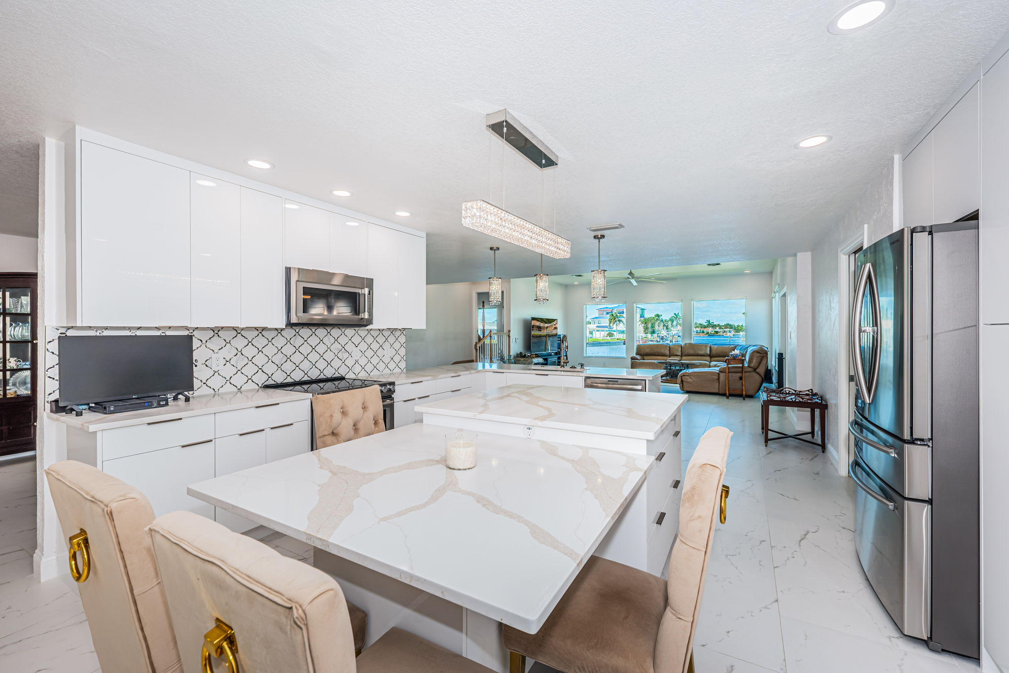 Kitchen 3-2
