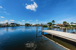 Dock 2