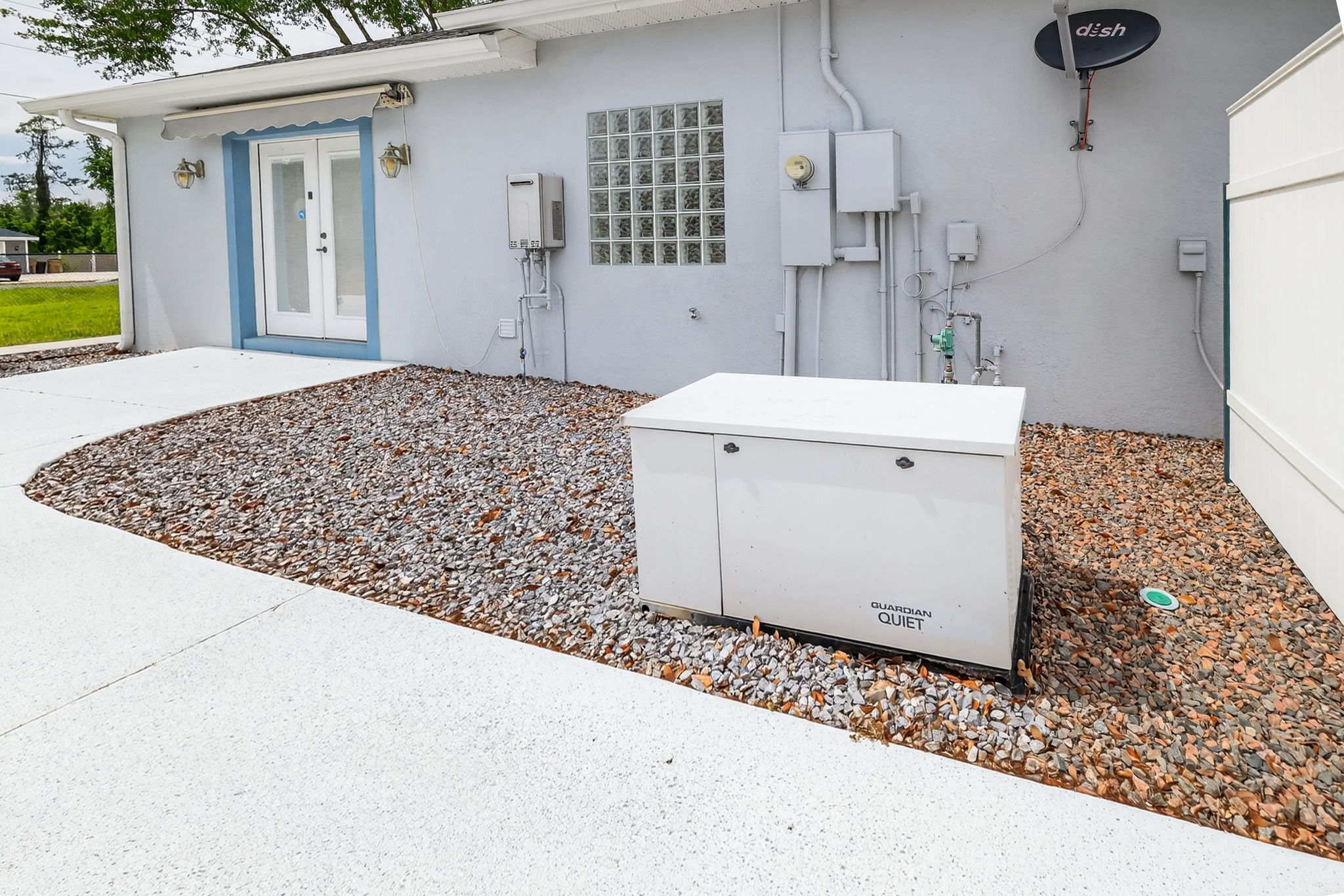 Bonus Room Entrance with Awning and Guardian Generator