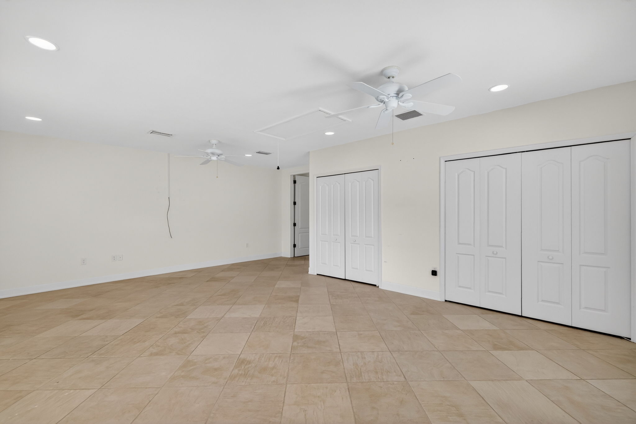 Expansive Bonus Room