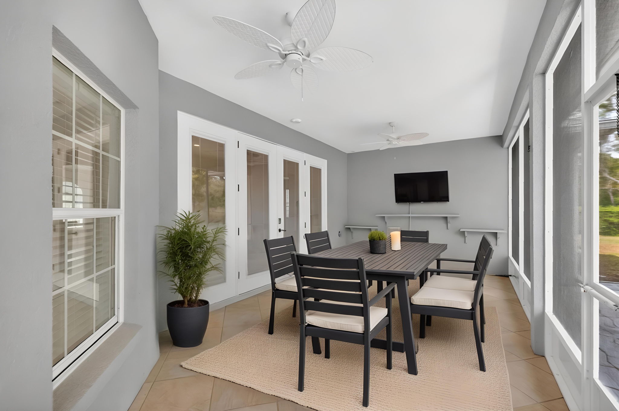 Lanai-Virtually Staged