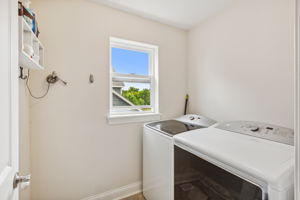 Upper level laundry