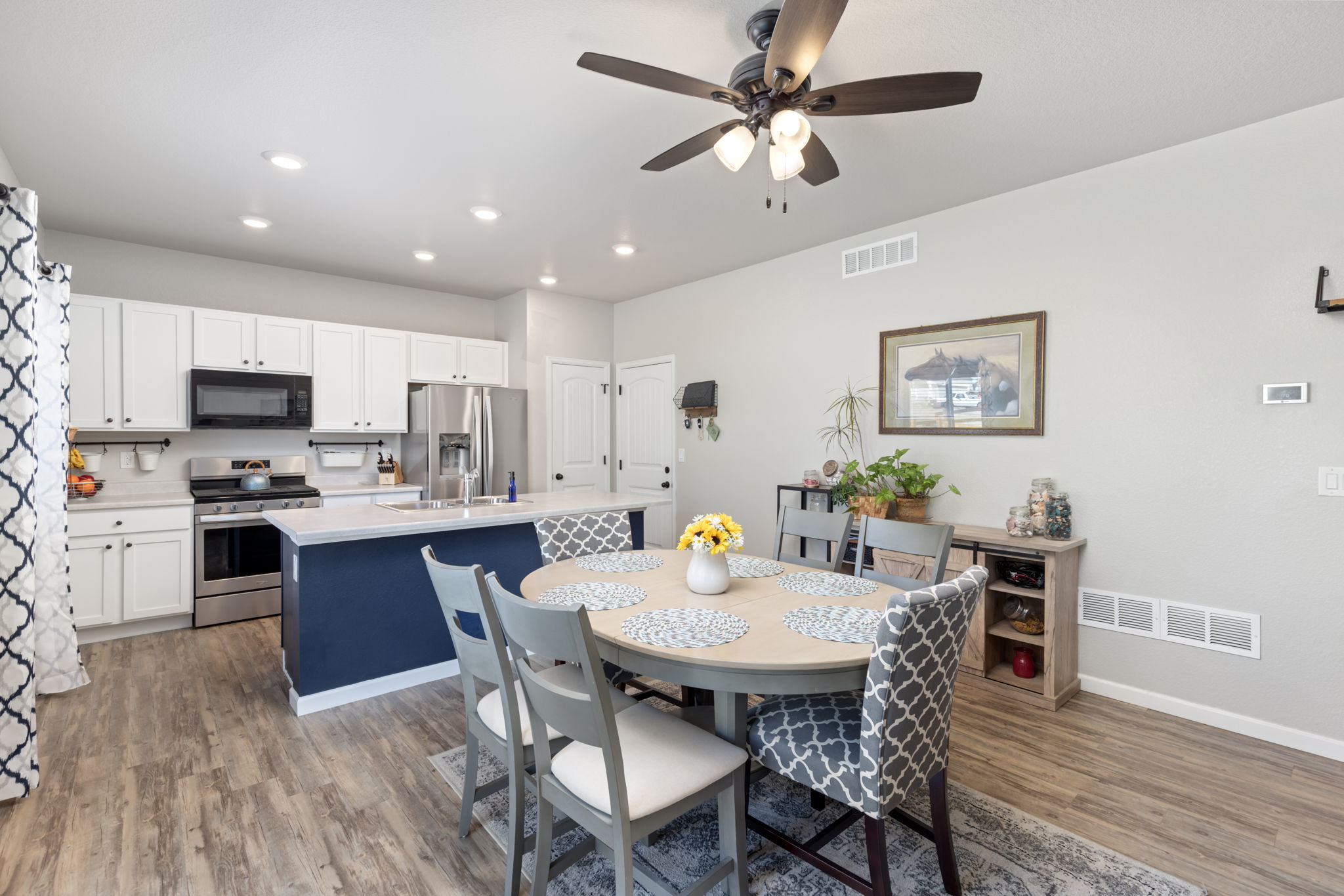 Modern, eat-in kitchen