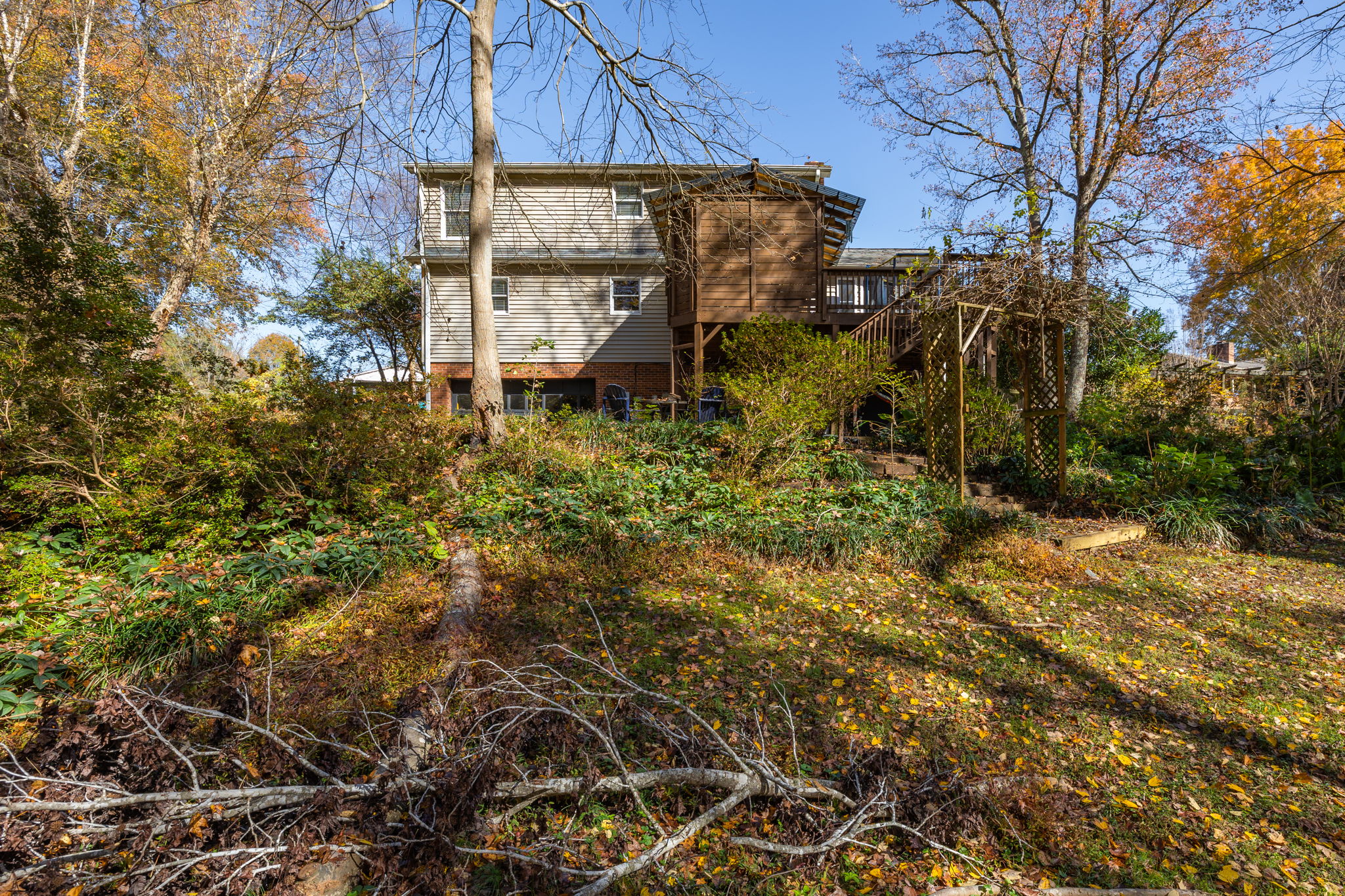 429 Palace Dr-36