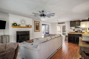 429 Palace Dr-6