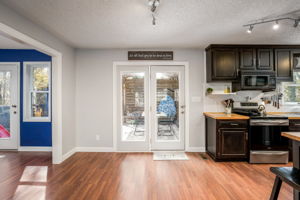 429 Palace Dr-8