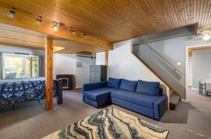 429 Palace Dr-25