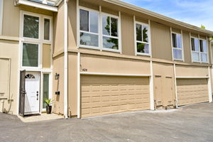  Photo 0