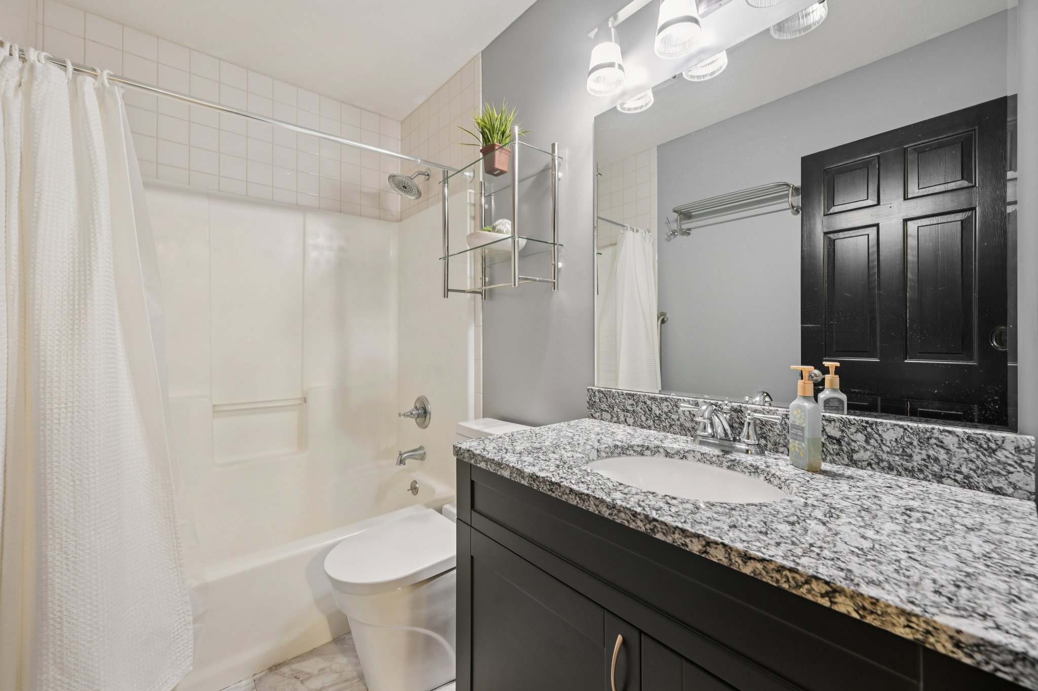 Sonhatsett Dr-S0603-037.jpg