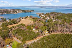 429 Timberneck Rd, Deltaville, VA 23043, USA Photo 8