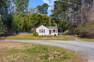 429 Timberneck Rd, Deltaville, VA 23043, USA Photo 6