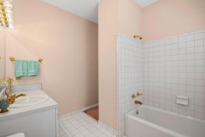  Photo 35