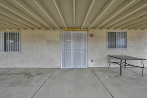  Photo 32