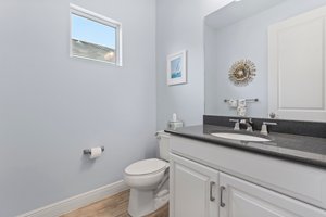 Guest Bathroom 2.jpg