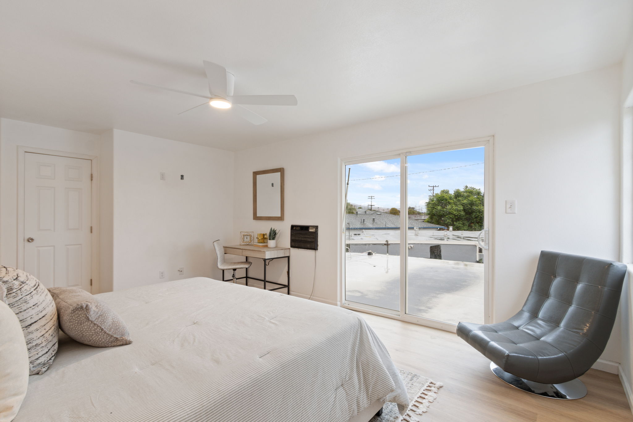 Upstairs Primary Bedroom