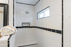 Upstairs Primary Bathroom