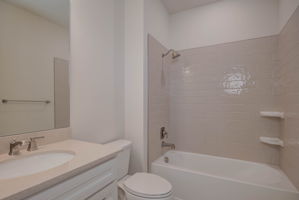  Photo 39