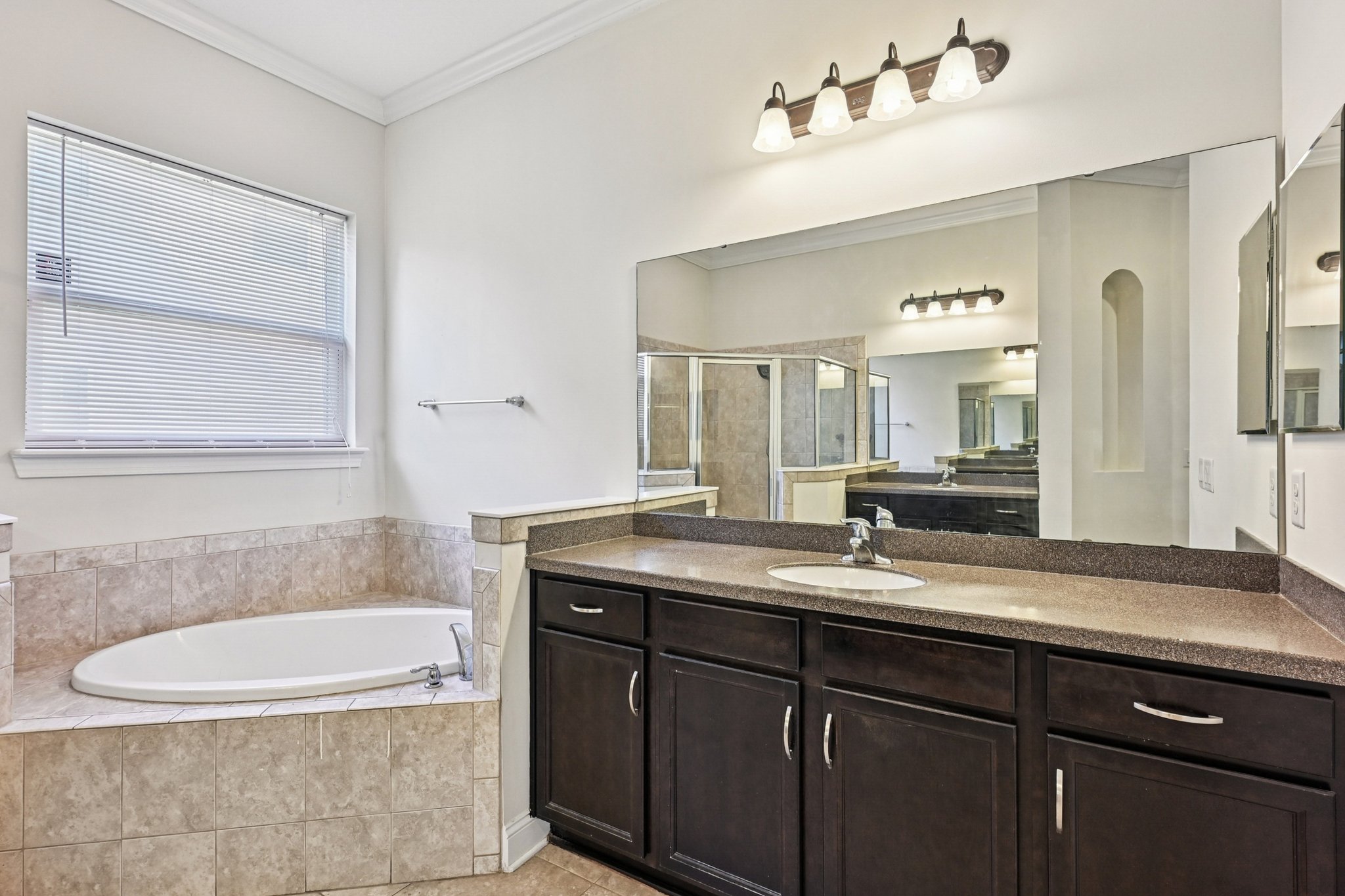 Summerton Oaks Cir-S1402-029.jpg