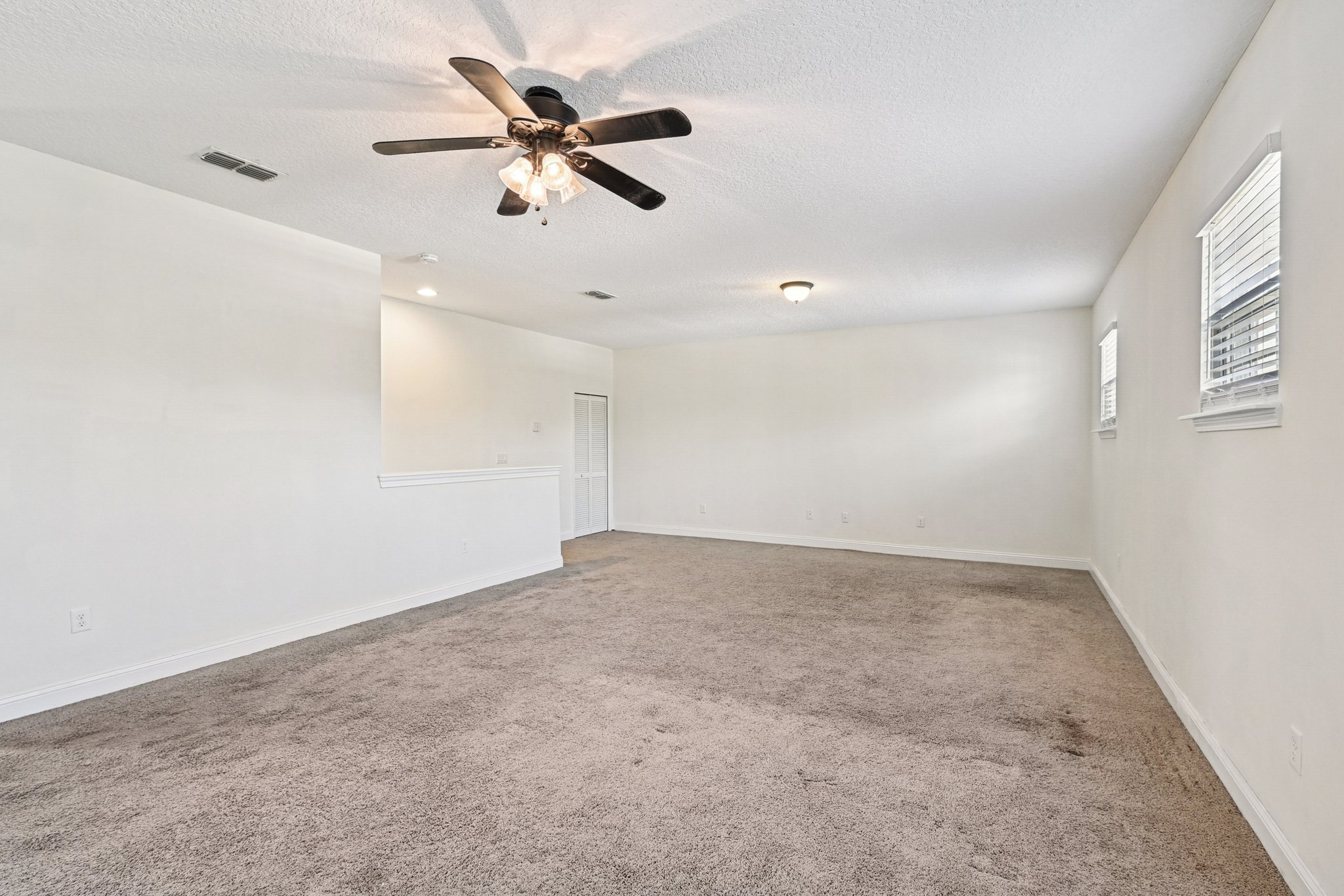 Summerton Oaks Cir-S1402-033.jpg