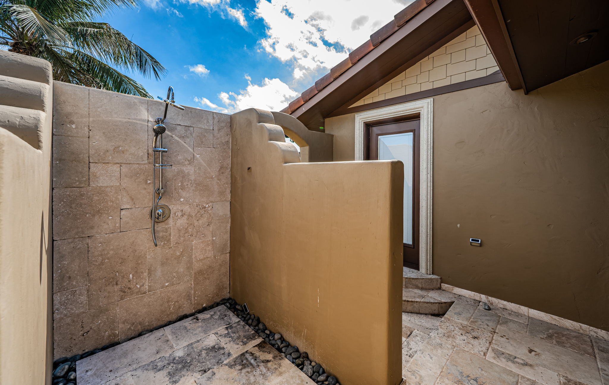 Outdoor Shower1b