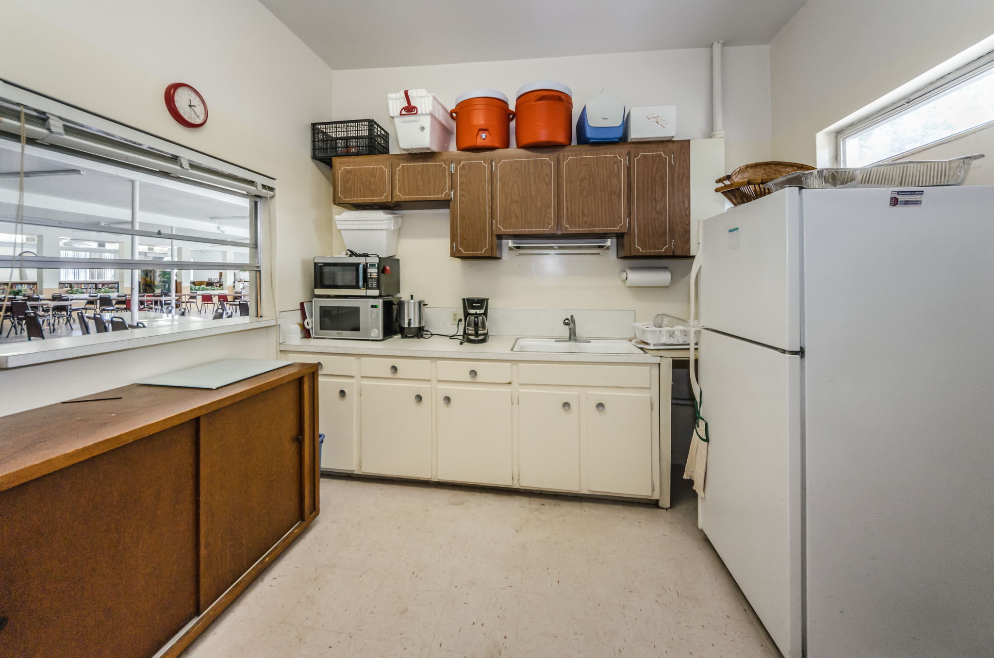 11-Clubhouse Kitchen