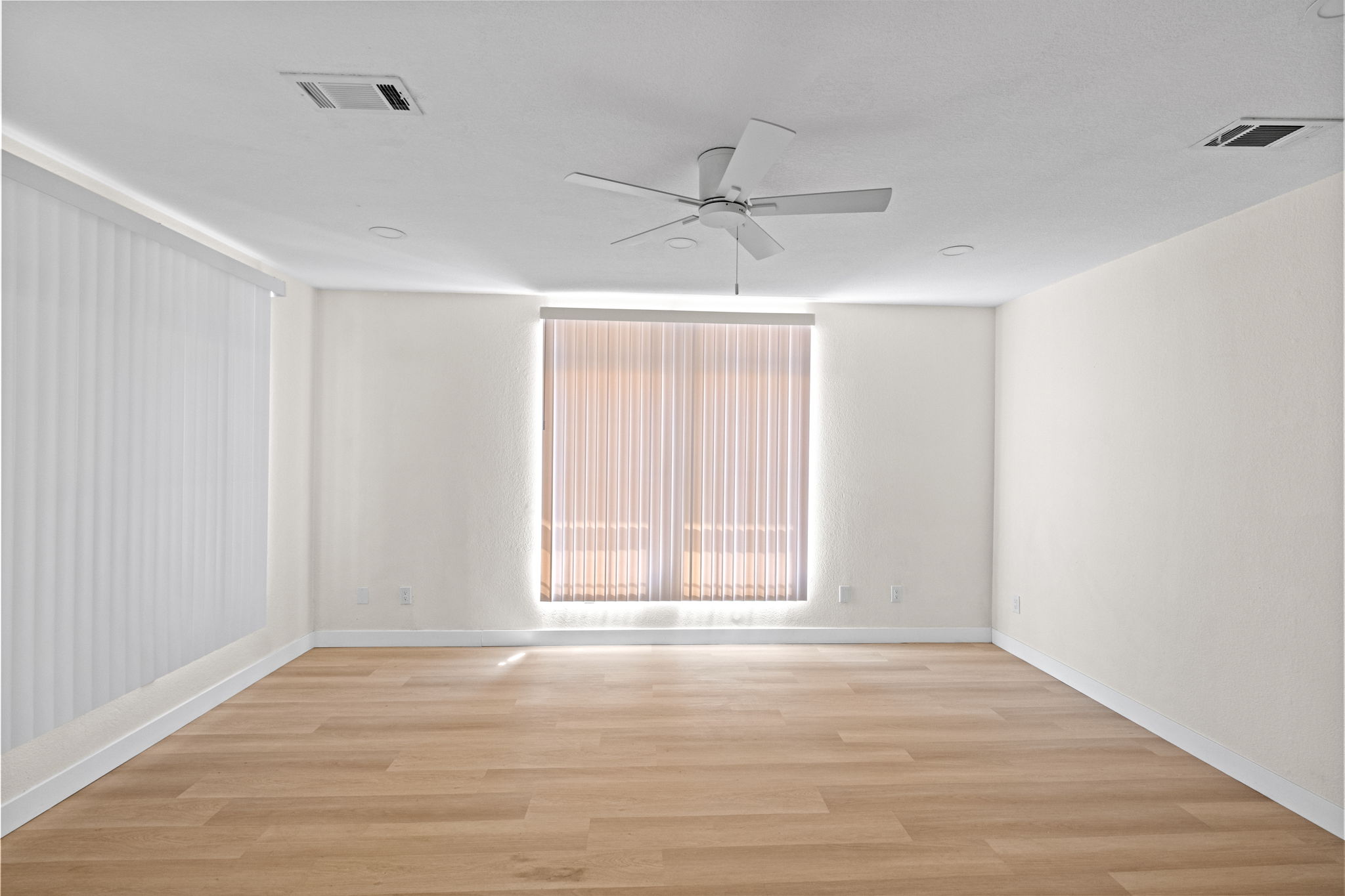Living Area - 42965 Powerline Rd, Aguanga, CA 92536-9149